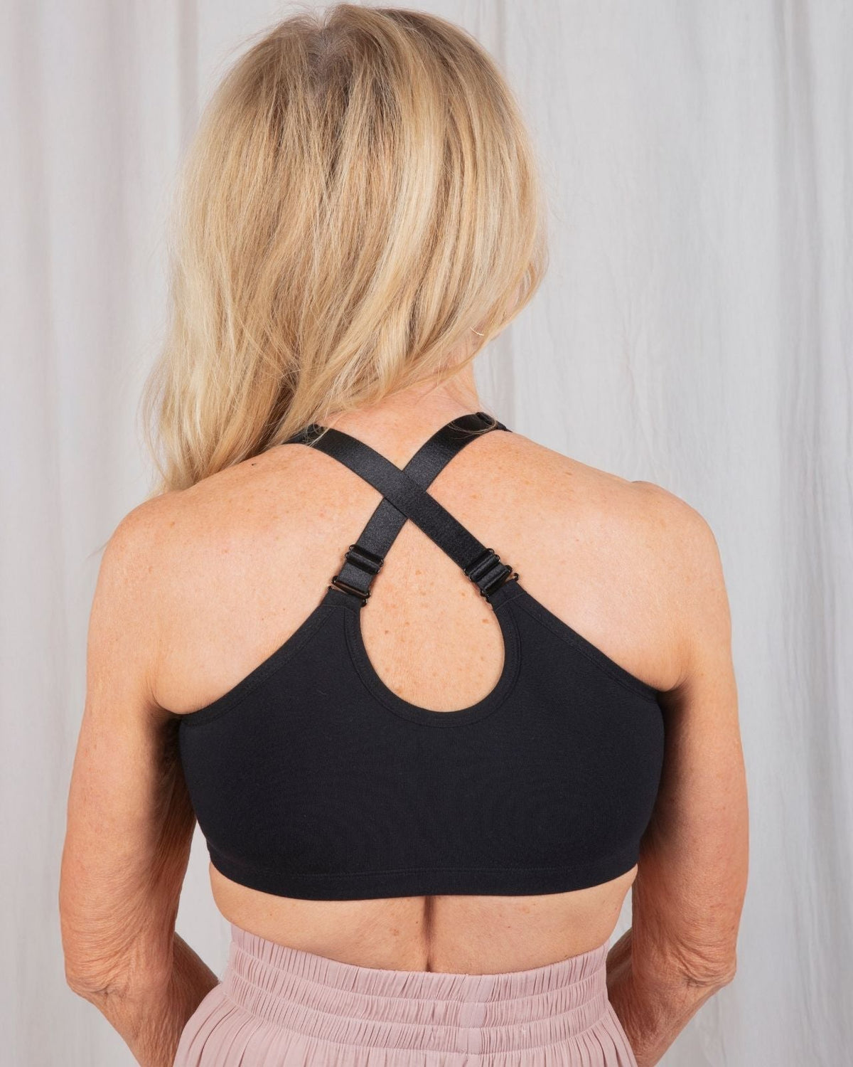 Rora Pocketed Front Closure Bra