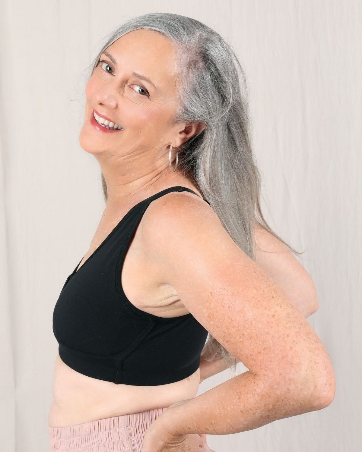 Rora Pocketed Front Closure Bra