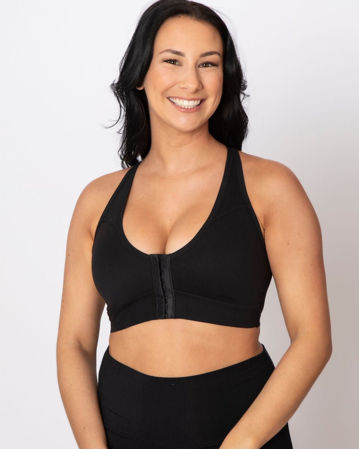 Bianca Pocketed Front Closure Sports Bra
