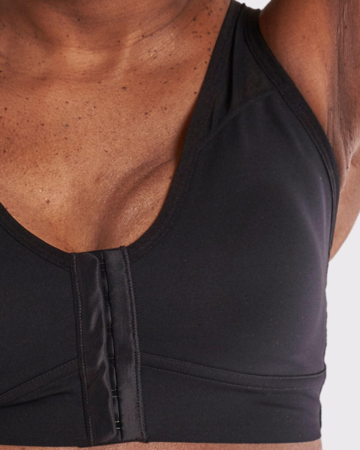 Bianca Pocketed Front Closure Sports Bra