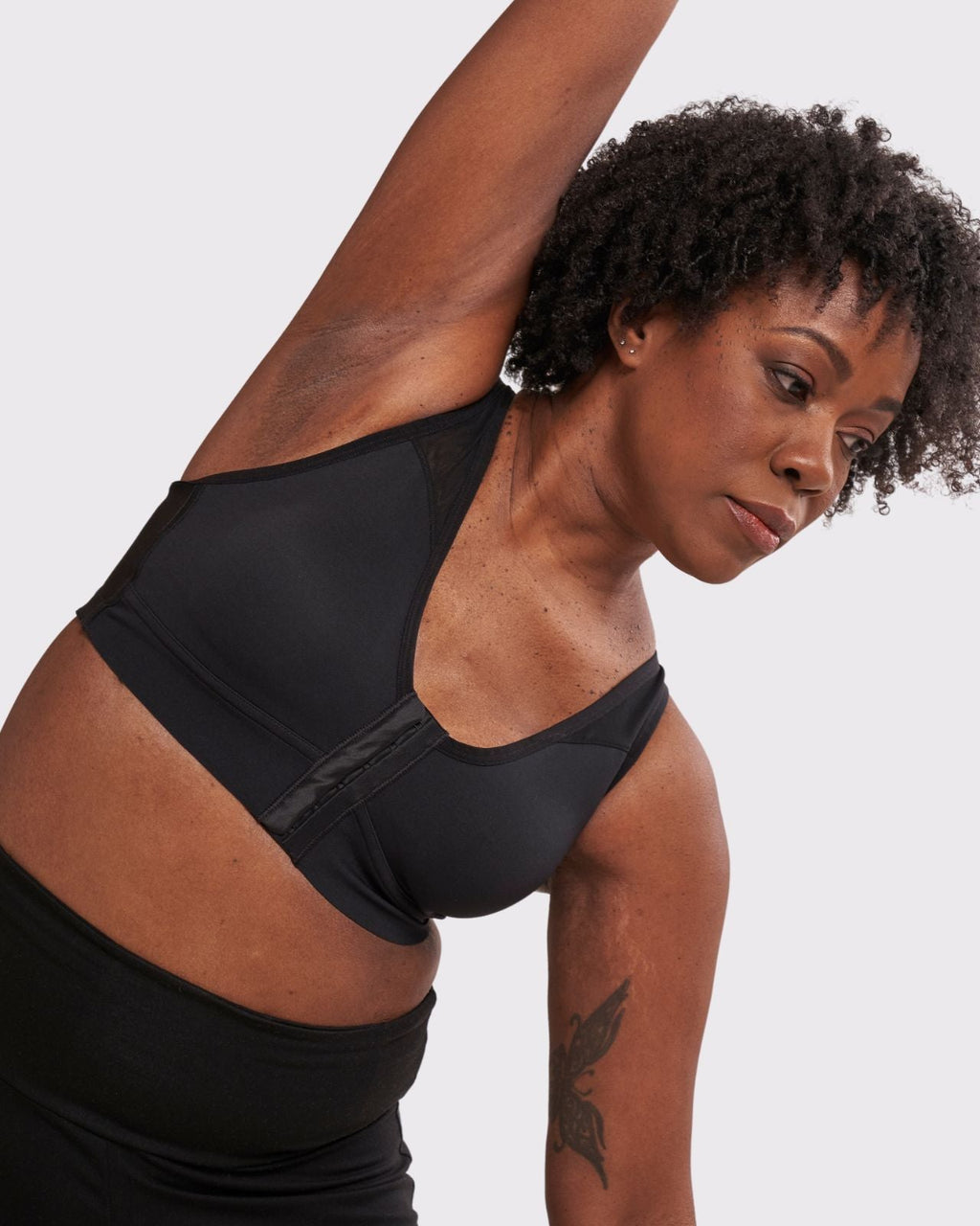 Bianca Pocketed Front Closure Sports Bra