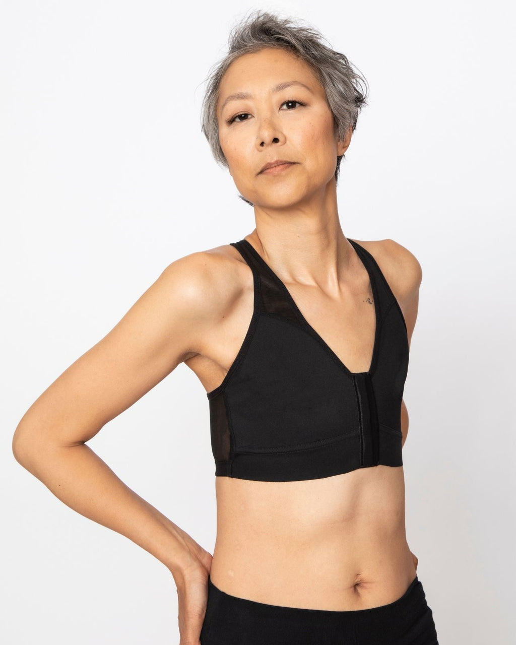 Bianca Pocketed Front Closure Sports Bra