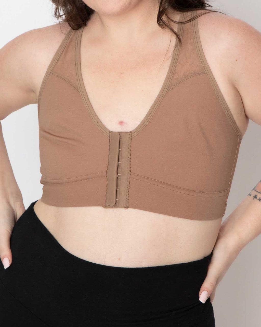 Bianca Pocketed Front Closure Sports Bra