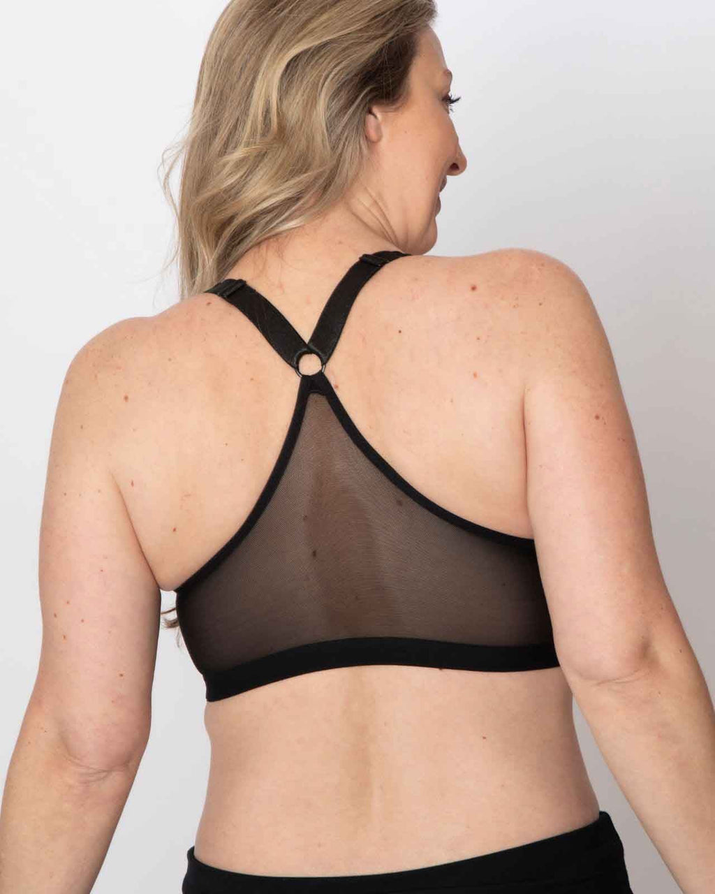 Bianca Pocketed Front Closure Sports Bra