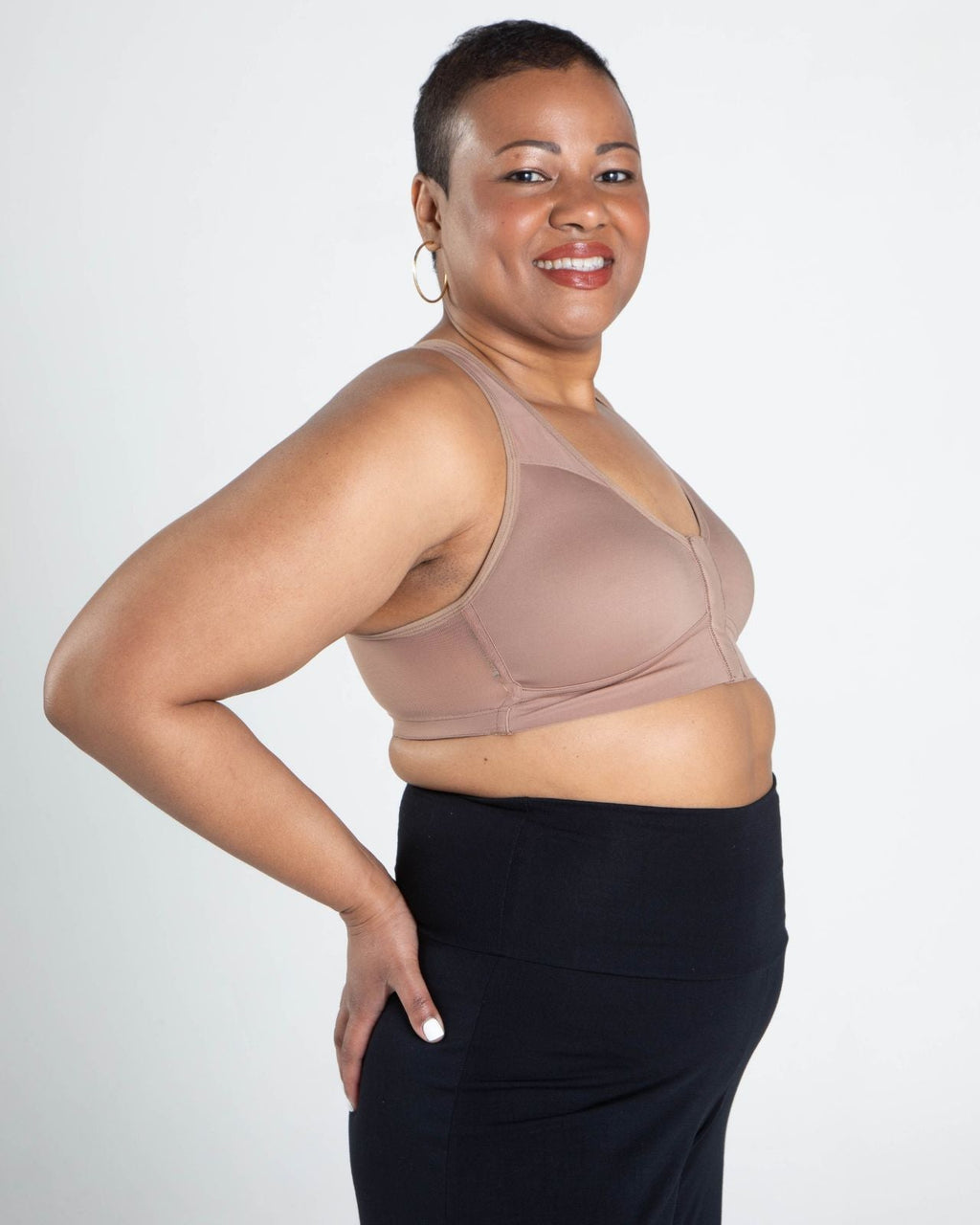 Bianca Pocketed Front Closure Sports Bra