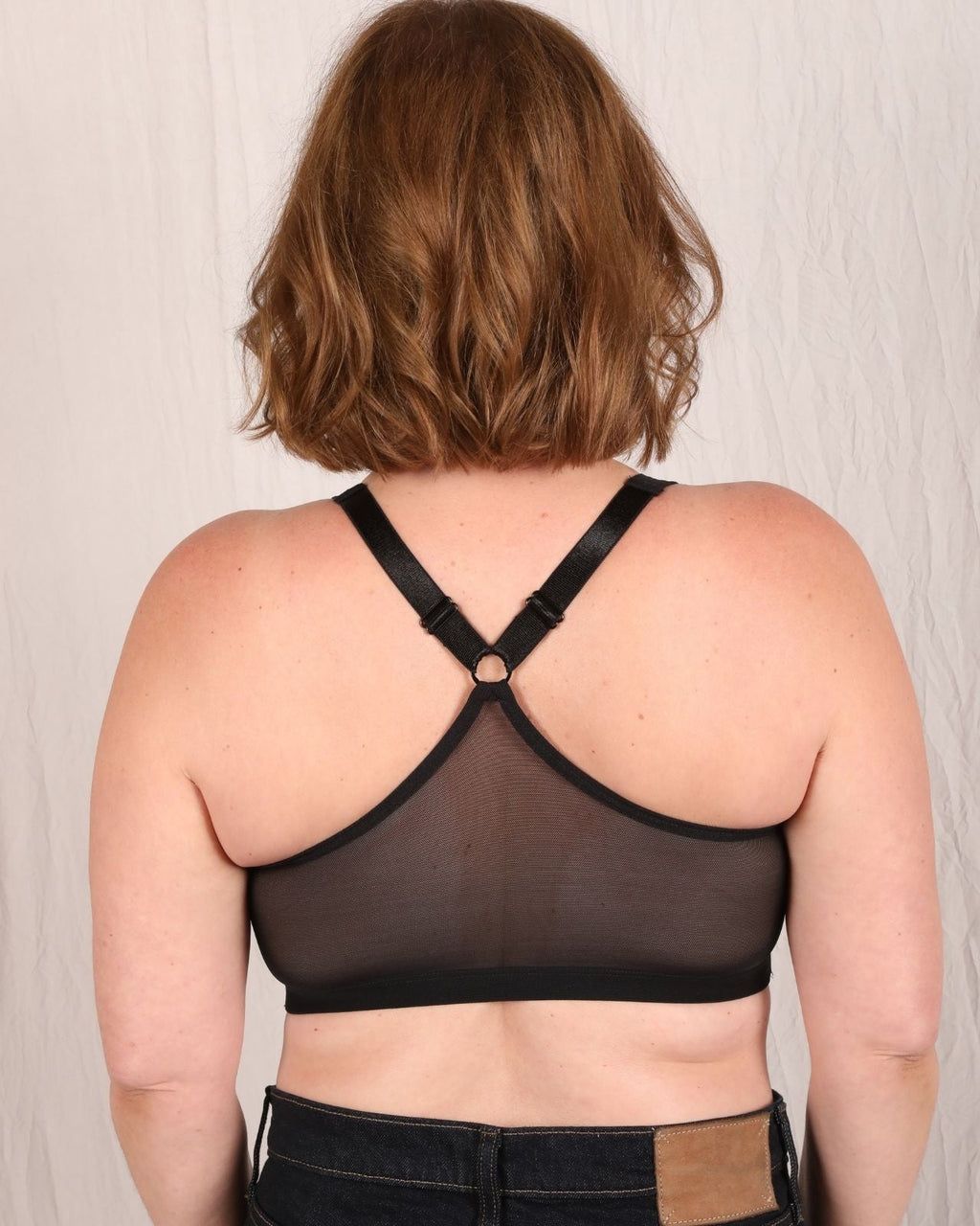 Bianca Pocketed Front Closure Sports Bra