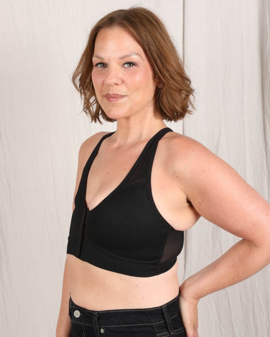 Bianca Pocketed Front Closure Sports Bra