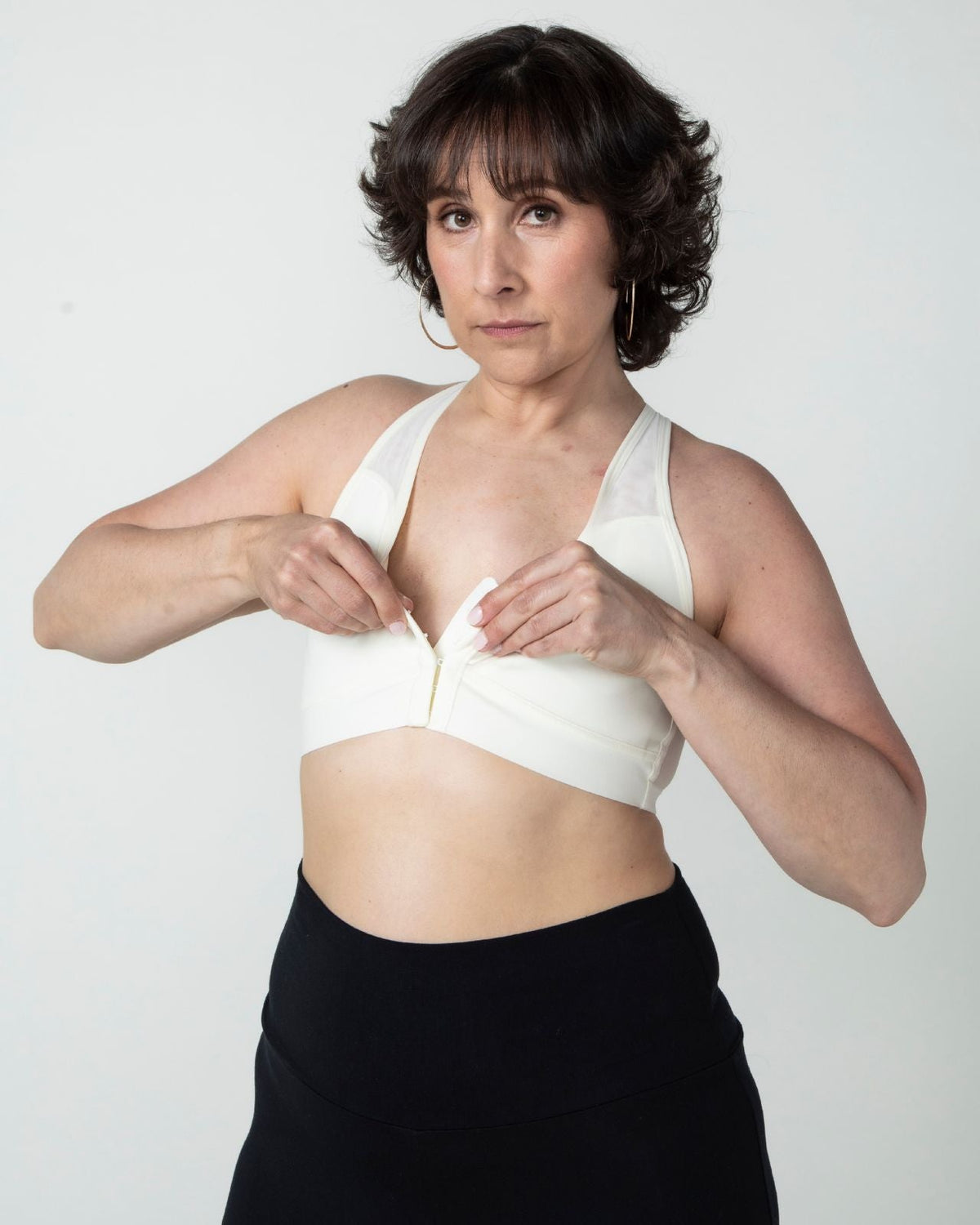 Bianca Pocketed Front Closure Sports Bra