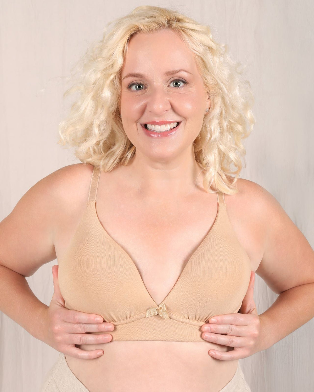 Molly Plunge Bra