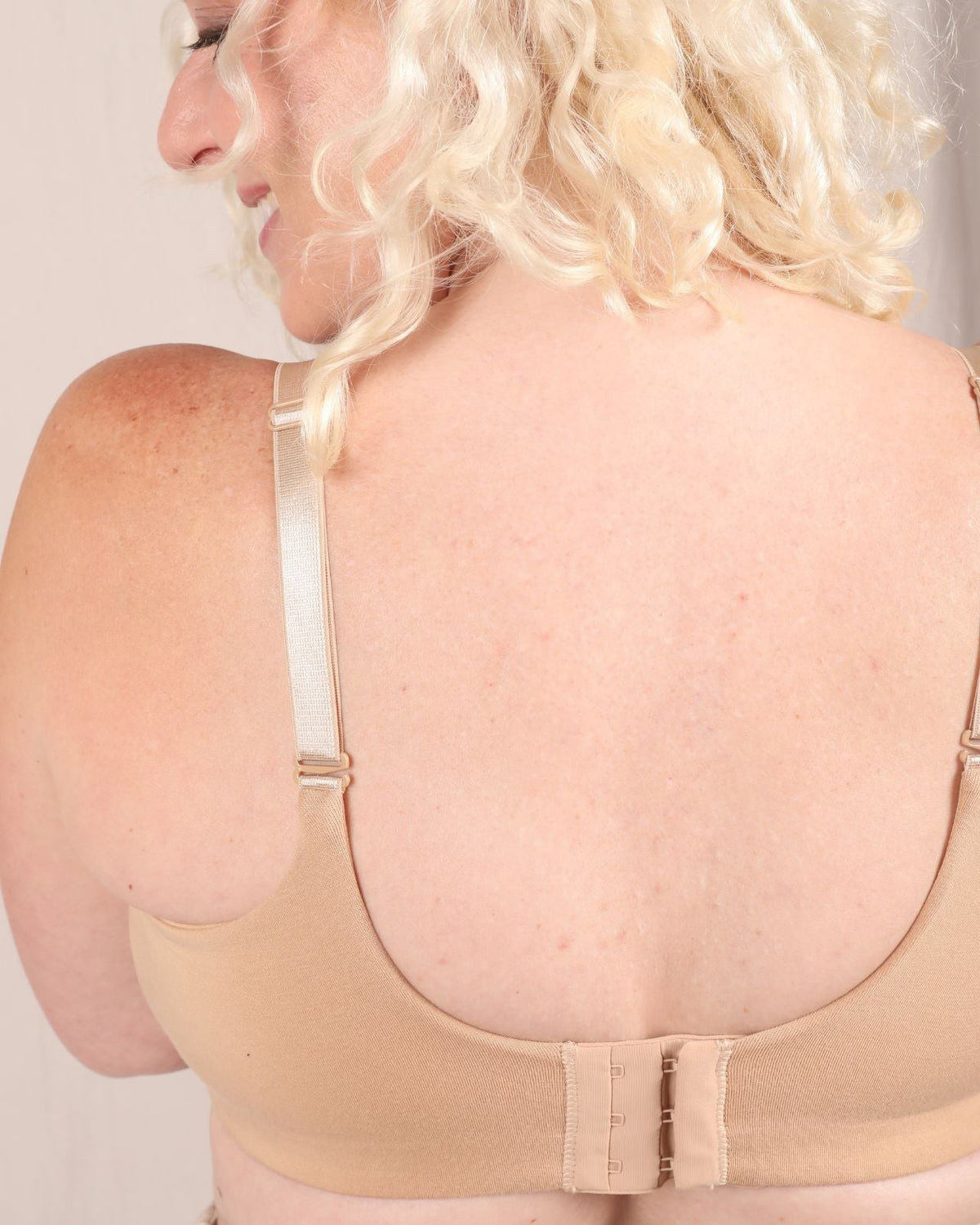 Monica Full Coverage Wireless Bra